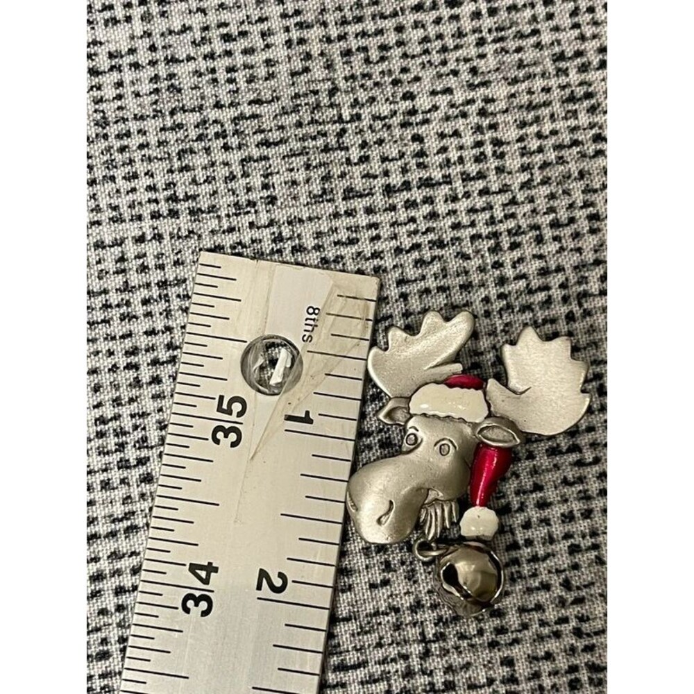 Christmas Moose Pin - Picture 4 of 4